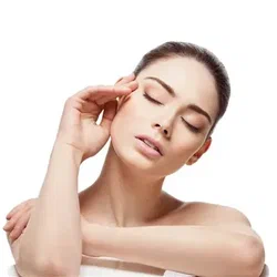  Right Foundation for Oily Skin: 